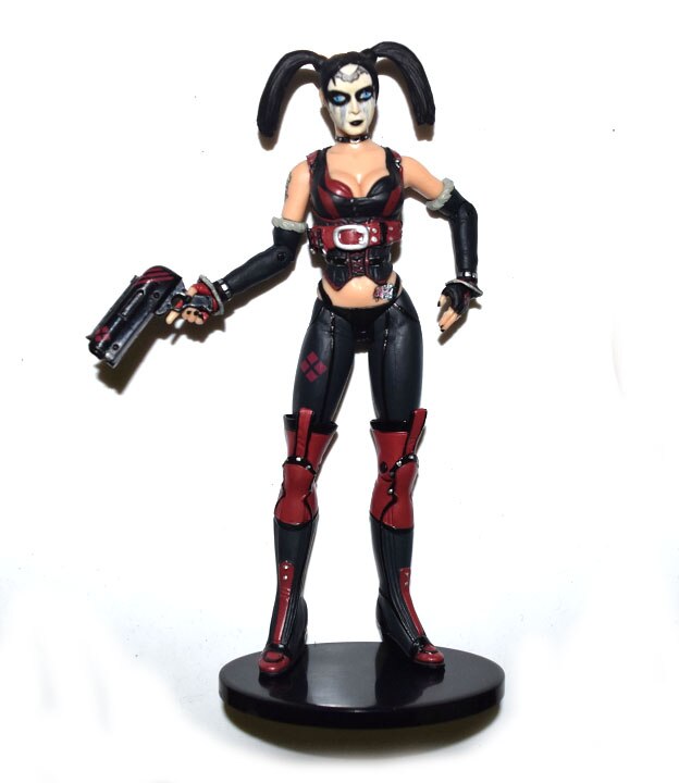 DC Collectibles Arkham City Harley Quinn Toy